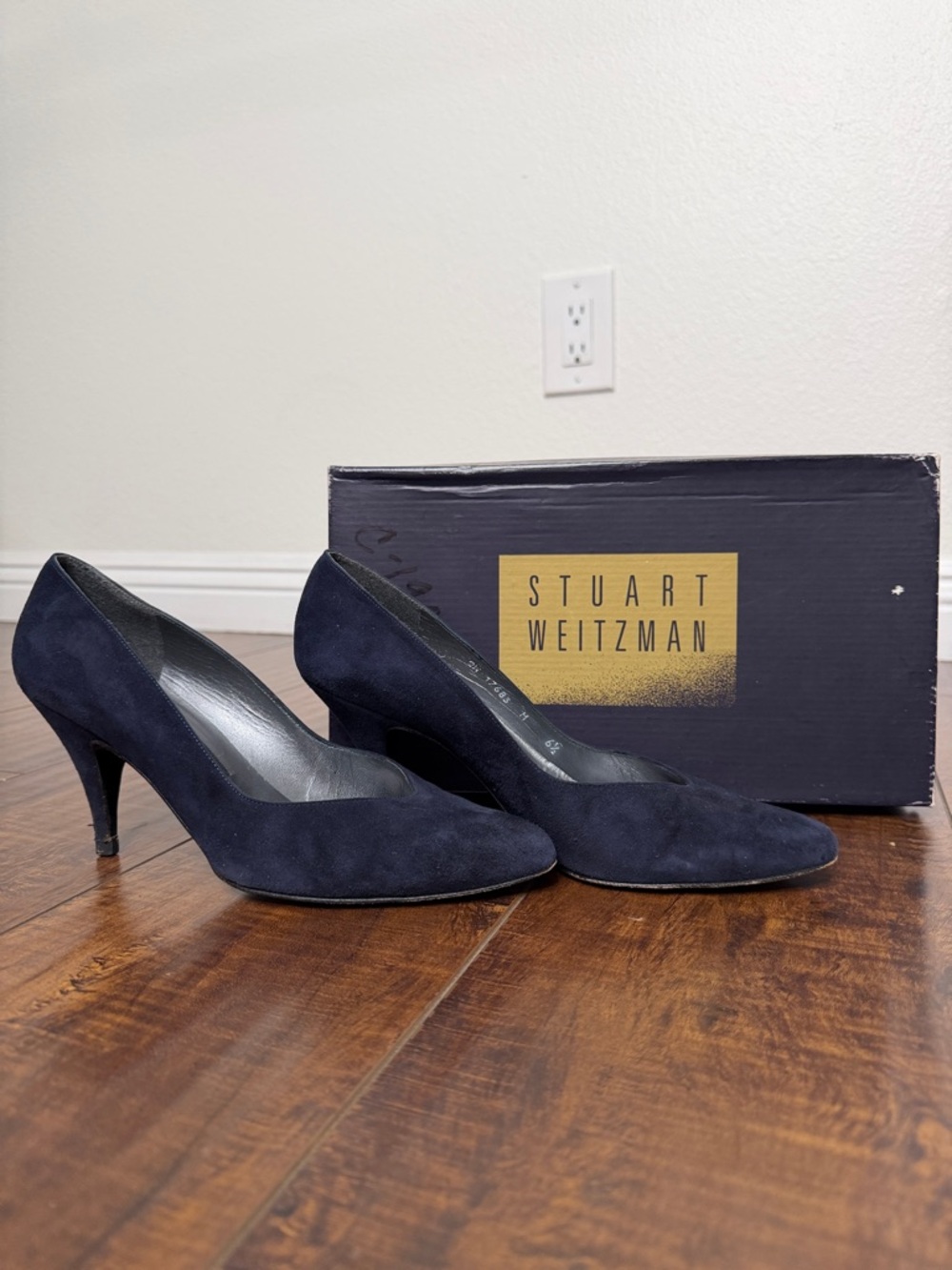 Stuart Weitzman Dark Navy Suede Pointed-Toe Heels
